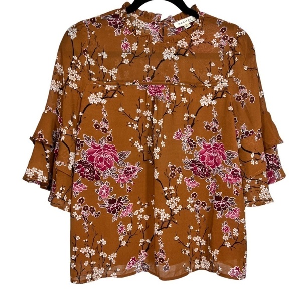 Monteau Tops - Monteau Floral Bell‎ Sleeve Blouse M